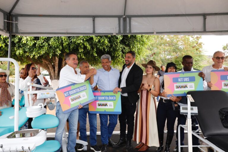 Festa do Vaqueiro em Ibiquera tem entrega equipamentos para a saúde e presença de autoridades políticas