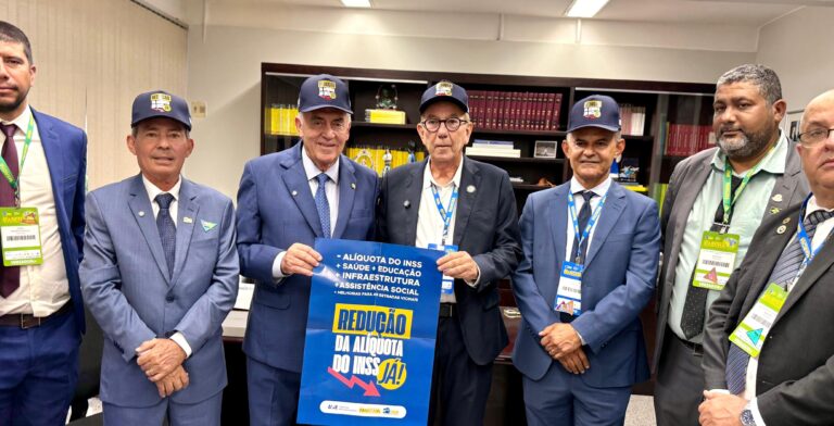 Otto Alencar recebe UPB e reafirma compromisso com a redução da alíquota do INSS das prefeituras