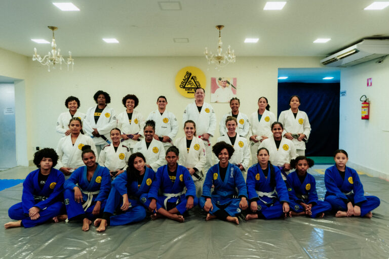 Seminário com Mestre Rolker Gracie destaca disciplina, autodefesa e transformação social
