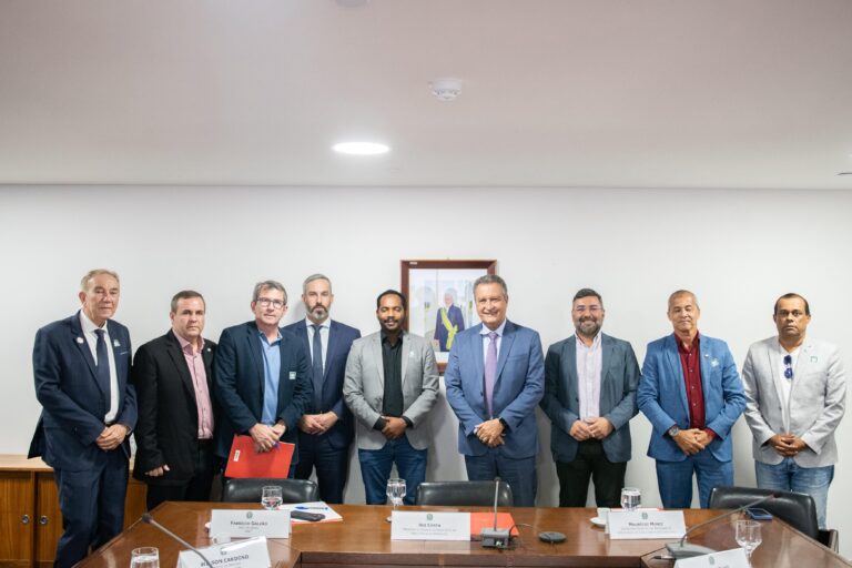 Rui Costa anuncia construção de nova ponte sobre o Rio Jequitinhonha em tempo recorde