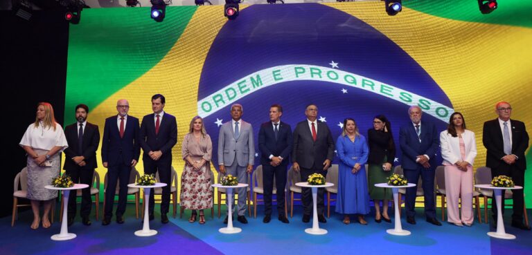 UPB marca presença em seminário internacional que celebra 110 anos do TCE/BA