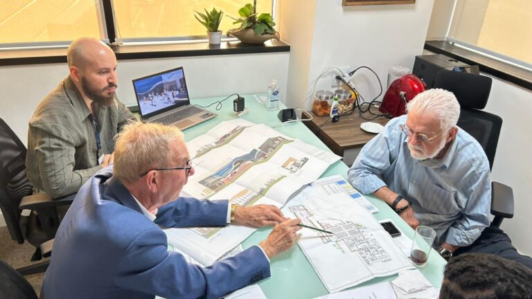 Wilson Cardoso apresenta projeto de reforma e ampliação da sede da UPB ao senador Jaques Wagner