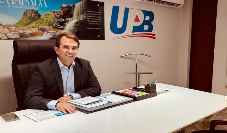 Prefeito de Inhambupe encerra presidência interina da UPB