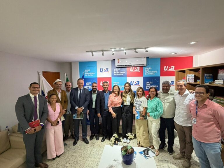 Municípios do Baixo Sul debatem erradicação dos lixões e gestão sustentável de resíduos