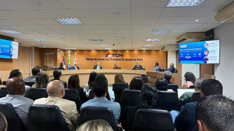 UPB assina Pacto da Transparência com órgão de controle e reforça compromisso com gestão pública eficiente