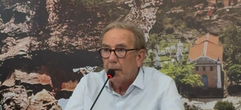 Bahia lança Caderno de Compromissos para fortalecer alfabetização das crianças até os sete anos