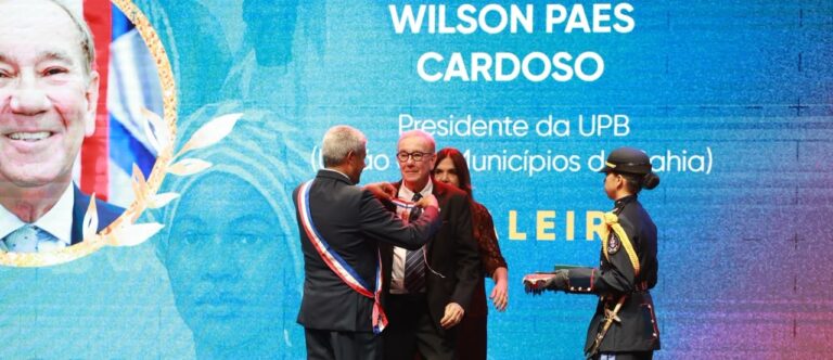 Governador condecora Wilson Cardoso com a Ordem 2 de Julho