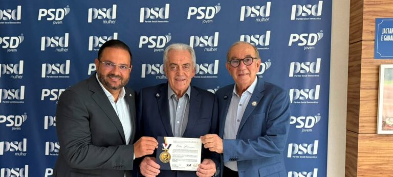 UPB promove primeira outorga da Comenda Governador João Durval Carneiro