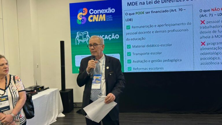 Conexão CNM: Wilson Cardoso defende alfabetização e fortalecimento da educação infantil na Bahia