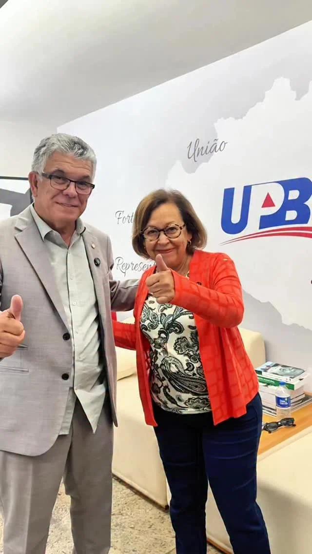 A UPB, cada vez mais representativa e participativa, 
recebeu a deputada federal Lídice da Mata, líder da Bancada Baiana na Câmara dos Deputados, que visitou, nesta quinta-feira (30), o presidente interino da entidade, Arnaldinho Oliveira, prefeito de Caém. O encontro teve como foco o alinhamento de pautas municipalistas e o fortalecimento da interlocução entre os prefeitos e a Bancada Baiana.

Durante a reunião, Arnaldinho destacou a importância de manter uma agenda conjunta com os parlamentares baianos, voltada à ampliação de investimentos e à defesa dos interesses dos municípios, a exemplo da estruturação dos Consórcios de Saúde e Policlínicas Regionais da Bahia.

Lídice da Mata ressaltou o papel estratégico da UPB na representação dos municípios e se colocou à disposição para contribuir com as demandas das prefeituras. 

O encontro reforça o esforço da instituição em aproximar lideranças políticas e promover o diálogo federativo, buscando soluções conjuntas para fortalecer a gestão municipal na Bahia.

#municipalismo #upb