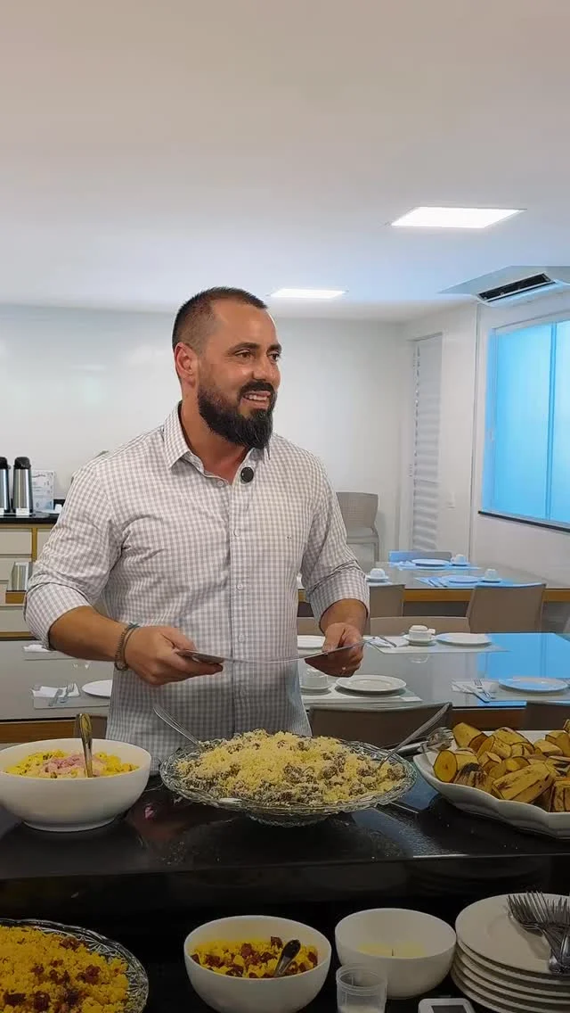 A Equipe da UPB e o Presidente @wilsonpcardoso_ agradecem ao Prefeito de Ituberá  e 2º Tesoureiro @regesoficial pela condução da Presidência Interina da entidade ao longo dessa semana!

A UPB agradece ao prefeito Reges pela dedicação e responsabilidade demonstradas durante esse período à frente da entidade.

O revezamento na presidência reforça a valorização da Diretoria, estimula a construção coletiva de ações e ideias e fortalece uma UPB cada vez mais participativa e representativa.

#uniãodeverdade #upb