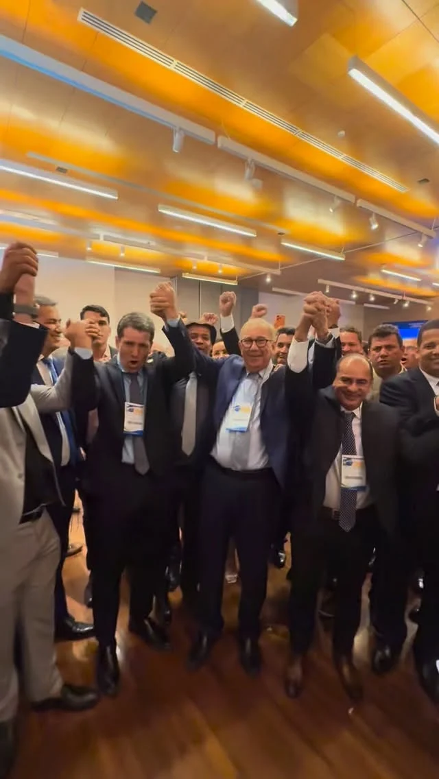 São João forte, cultura valorizada e responsabilidade com o dinheiro público. 🔷🌽🪗🔥
A UPB segue unida aos prefeitos e prefeitas da Bahia em defesa de um São João grandioso, mas com preço justo nos cachês das bandas.
Valorizar a cultura não pode significar comprometer serviços essenciais como saúde, educação e infraestrutura. Com união, diálogo e responsabilidade, vamos garantir a festa, aquecer o comércio e fazer a alegria da população!
Prefeitos unidos, Bahia e Nordeste juntos, pelo melhor São João do Brasil, com equilíbrio e responsabilidade com erário público!

#SãoJoãoComResponsabilidade #UPBUnida #PreçoJusto #DefesaDoDinheiroPúblico CulturaComConsciência